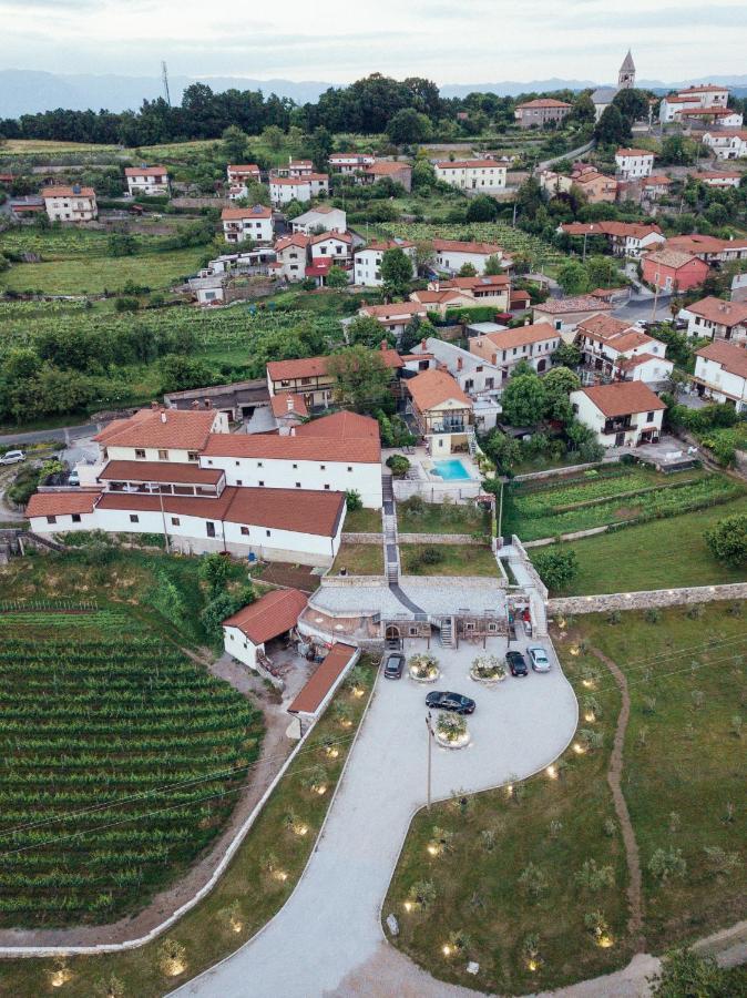Villa Hermes Art Dutovlje Exterior photo